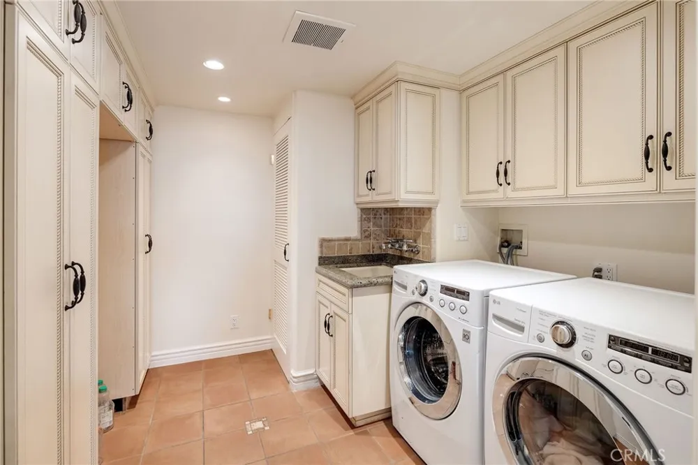 1432 Via Coronel Palos Verdes Estates, CA 90274