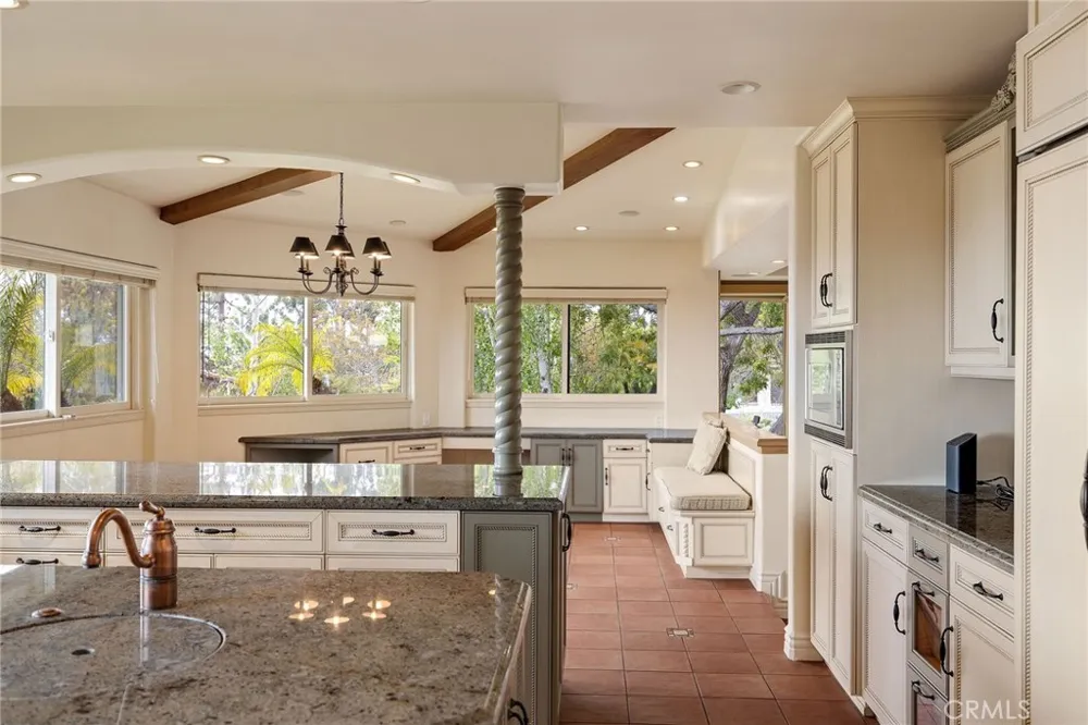 1432 Via Coronel Palos Verdes Estates, CA 90274