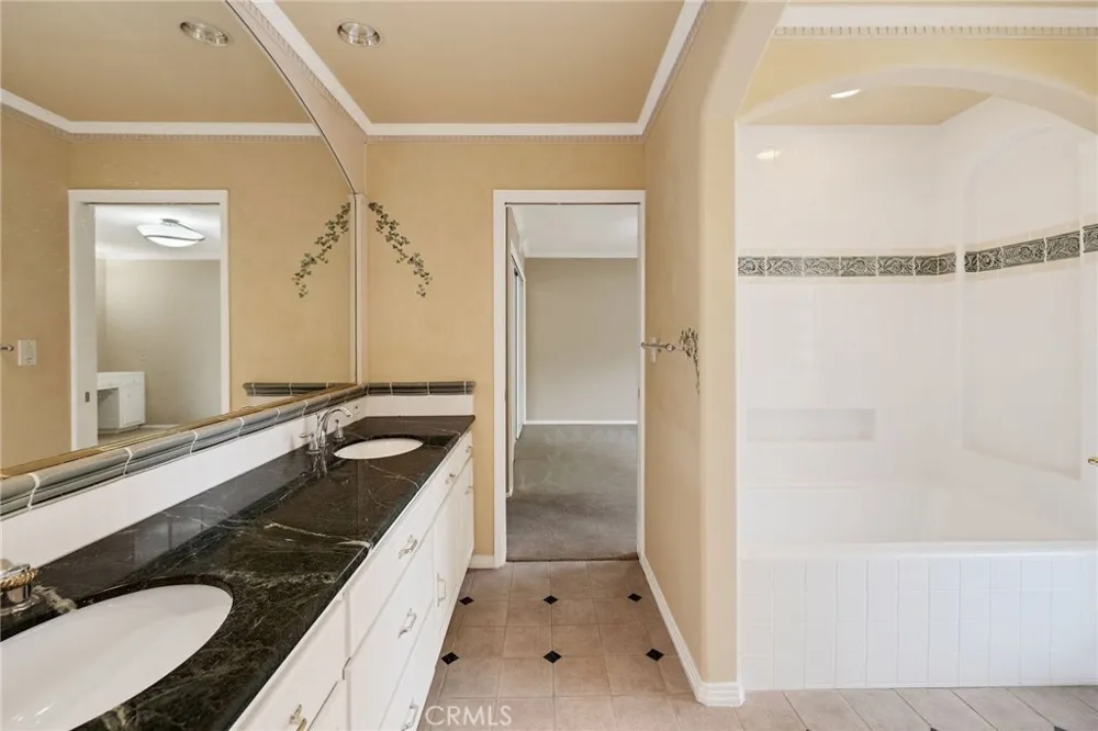 1432 Via Coronel Palos Verdes Estates, CA 90274