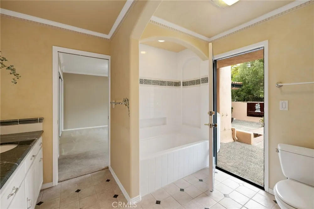 1432 Via Coronel Palos Verdes Estates, CA 90274