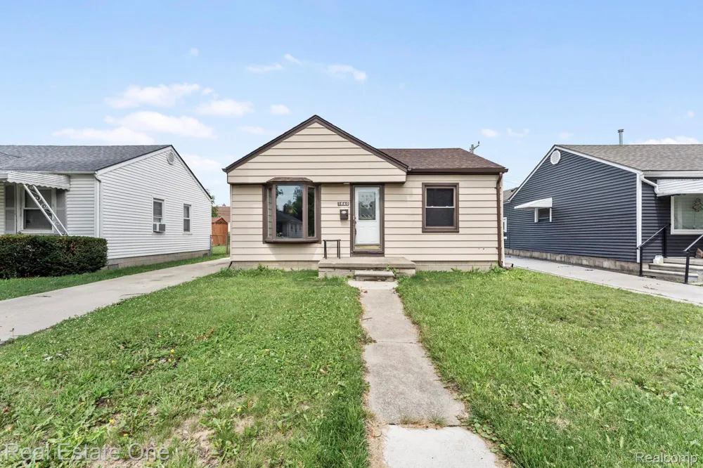 1840 Morris Avenue Lincoln Park City, MI 48146