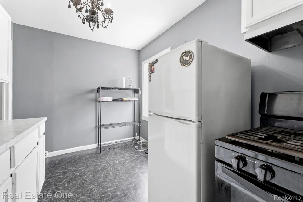 1840 Morris Avenue Lincoln Park City, MI 48146