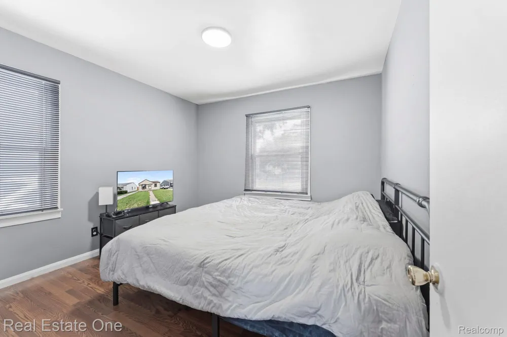 1840 Morris Avenue Lincoln Park City, MI 48146