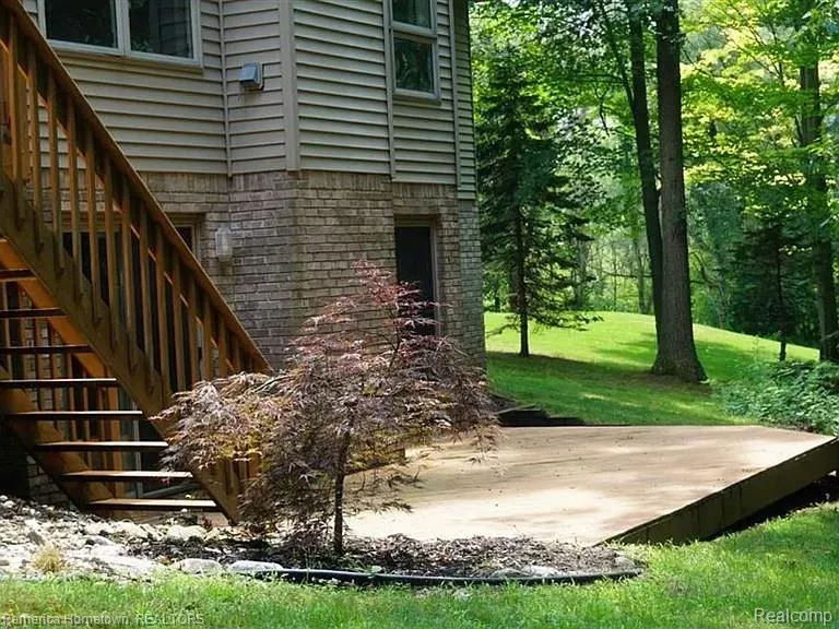 11975 Cody Creek Court South Lyon City, MI 48178