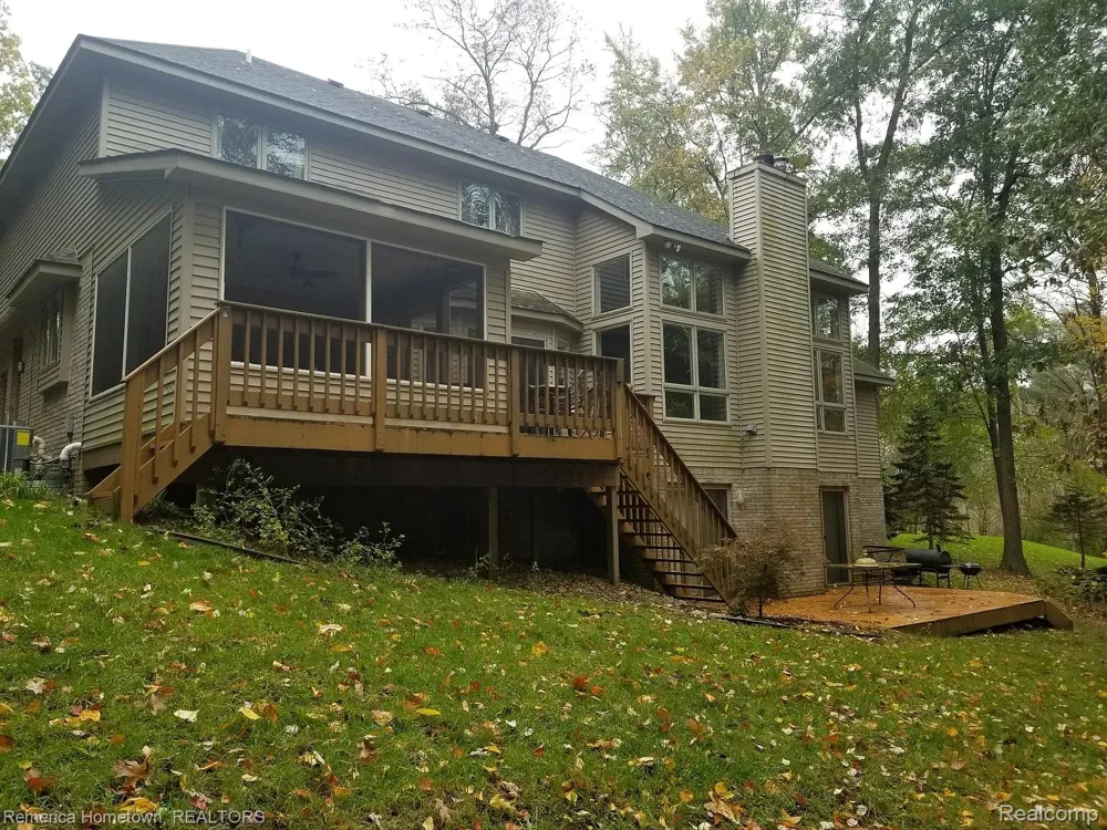 11975 Cody Creek Court South Lyon City, MI 48178