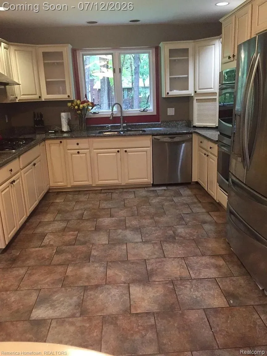 11975 Cody Creek Court South Lyon City, MI 48178