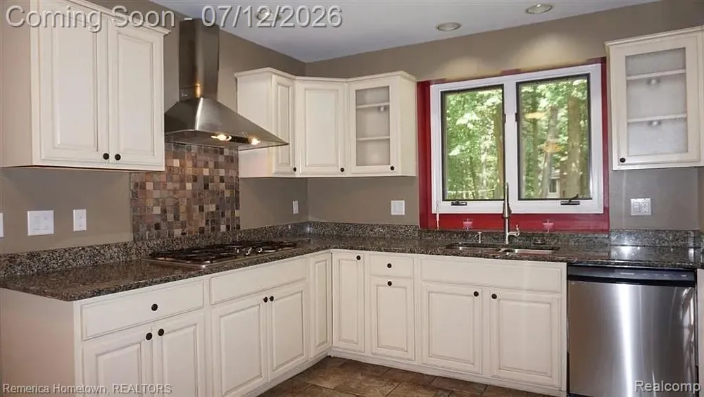 11975 Cody Creek Court South Lyon City, MI 48178