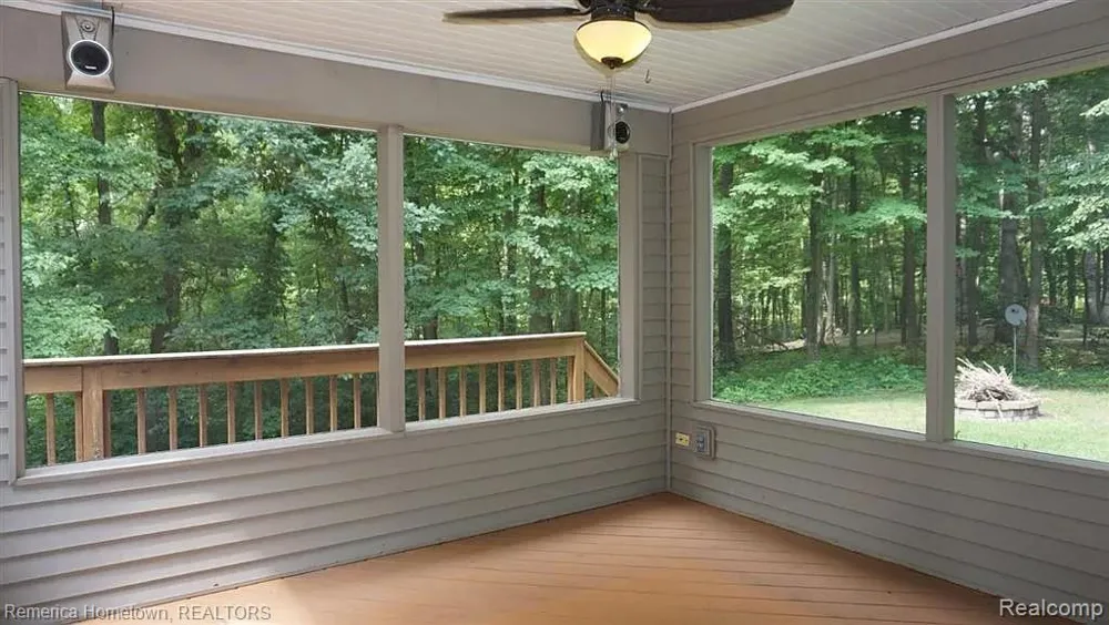 11975 Cody Creek Court South Lyon City, MI 48178