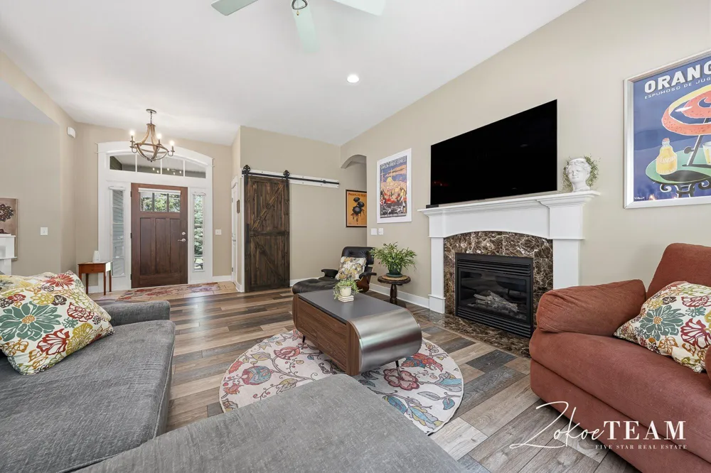 143 Maynard Avenue SW Walker City, MI 49534