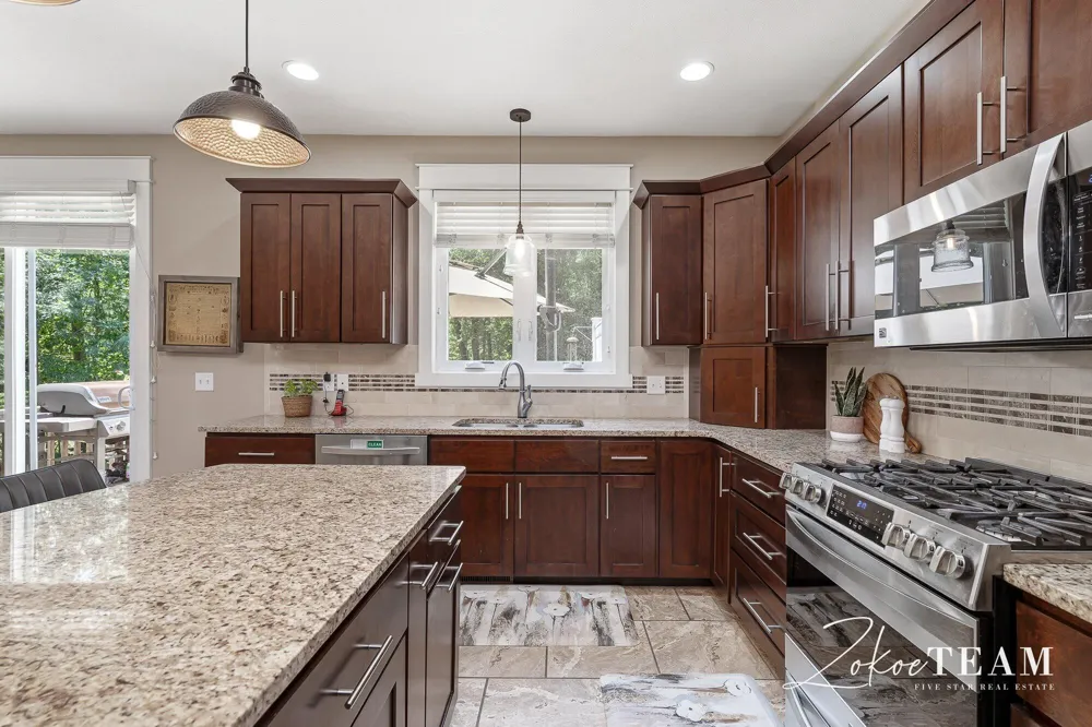 143 Maynard Avenue SW Walker City, MI 49534