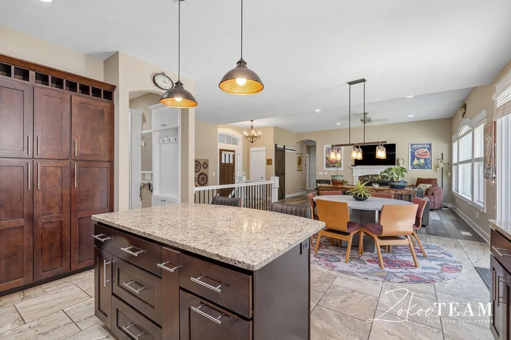 143 Maynard Avenue SW Walker City, MI 49534