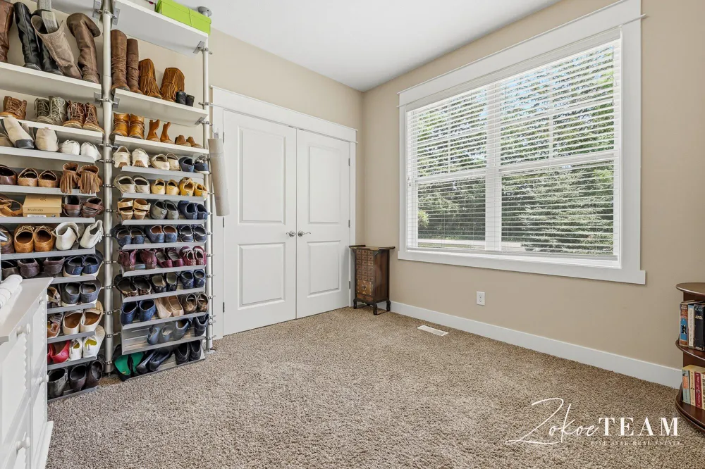 143 Maynard Avenue SW Walker City, MI 49534