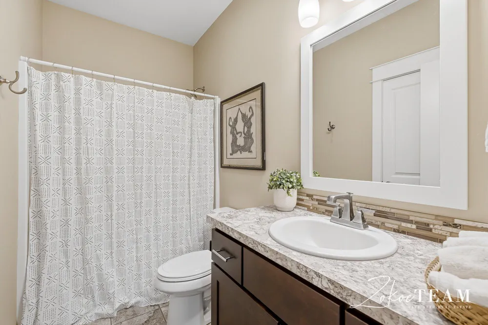 143 Maynard Avenue SW Walker City, MI 49534