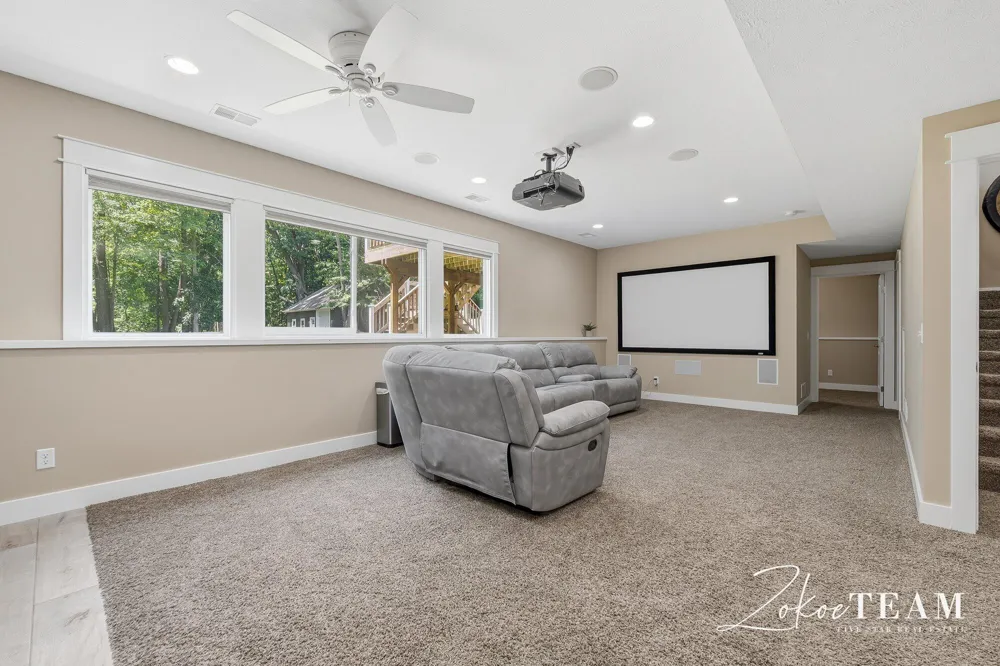 143 Maynard Avenue SW Walker City, MI 49534