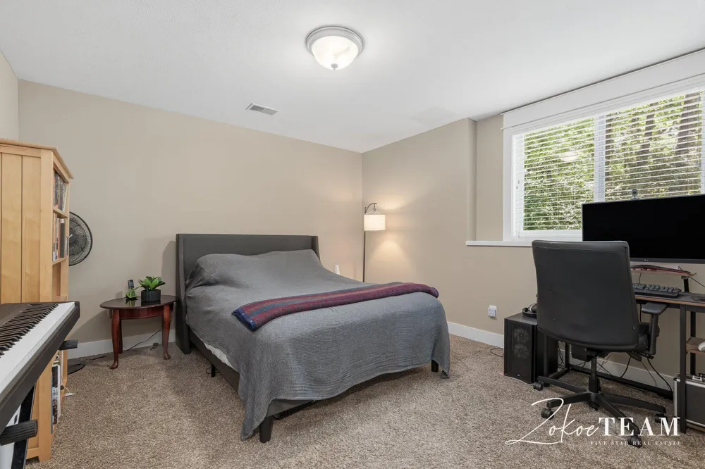 143 Maynard Avenue SW Walker City, MI 49534
