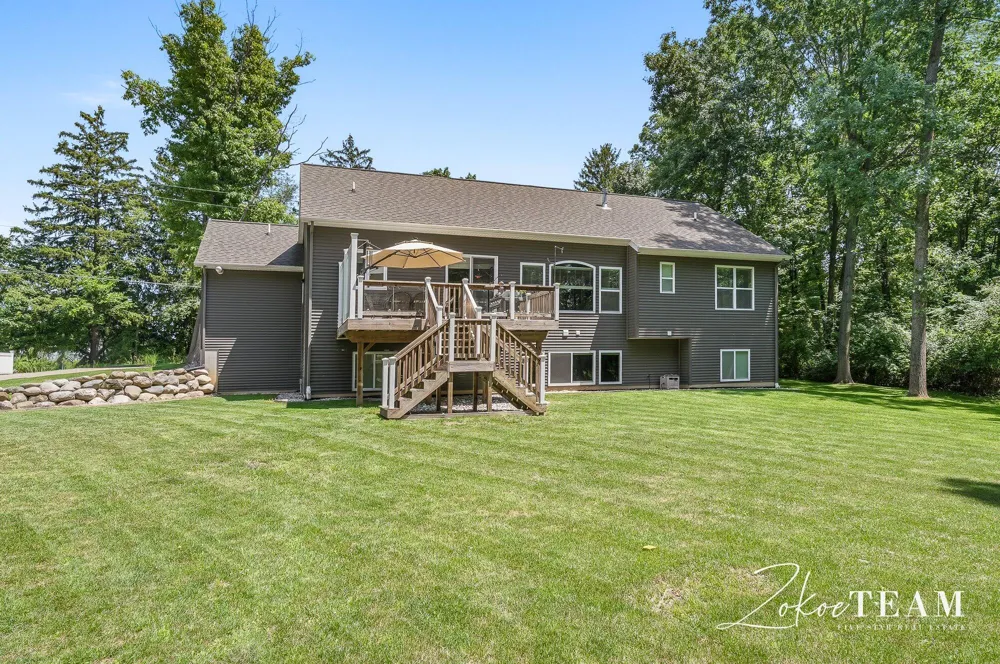 143 Maynard Avenue SW Walker City, MI 49534