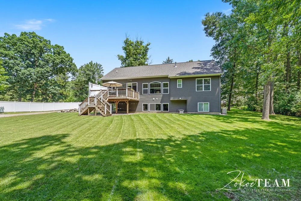 143 Maynard Avenue SW Walker City, MI 49534