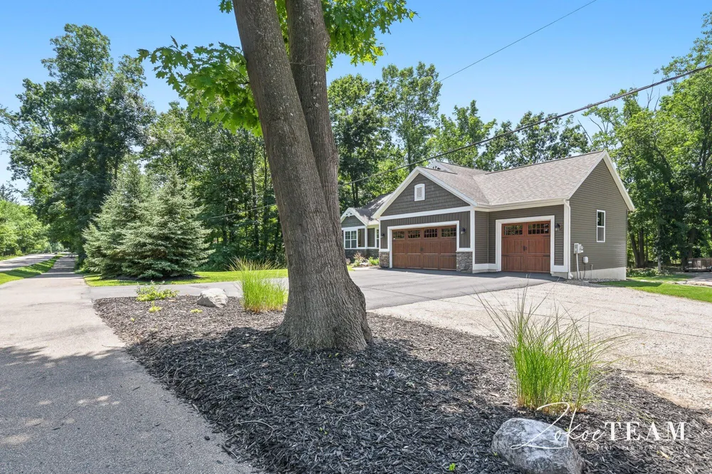 143 Maynard Avenue SW Walker City, MI 49534