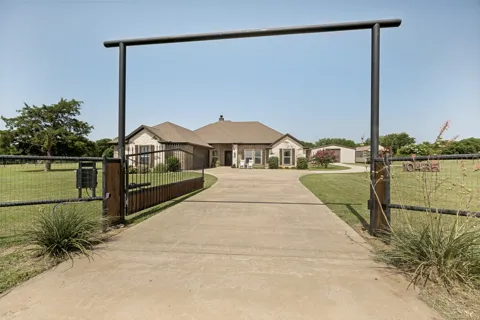 10485 Indian Trail