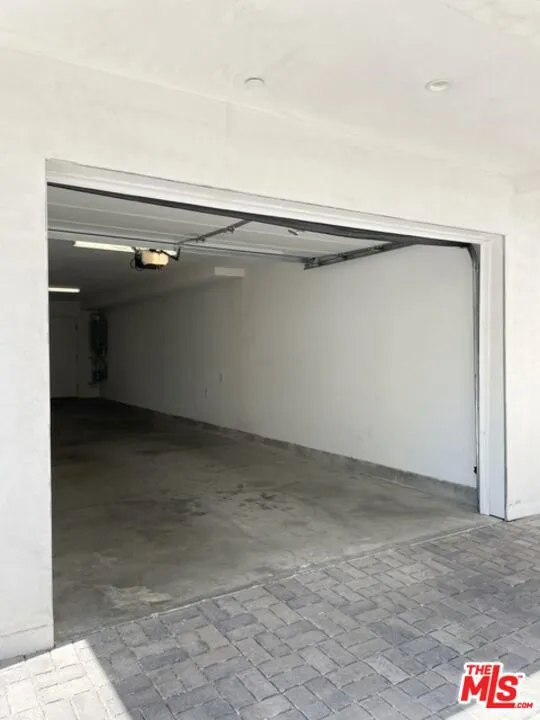 5226 Satsuma Avenue North Hollywood, CA 91601