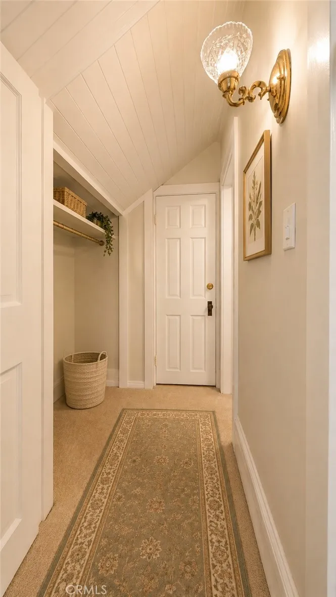 225 N Lima St #101 Sierra Madre, CA 91024