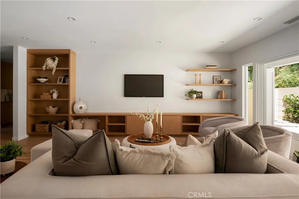 23105 Middlebank Drive Newhall, CA 91321