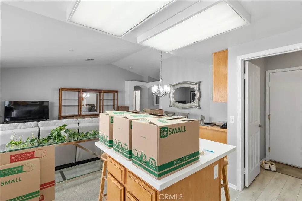 40133 Casillo Palmdale, CA 93550
