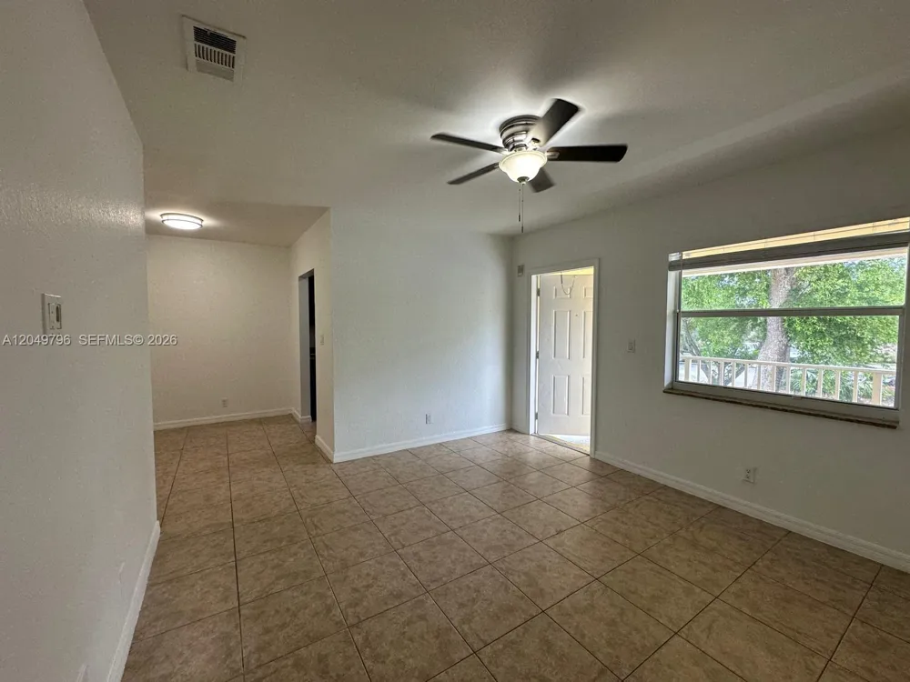 2640 NE 8th Ave #17 Wilton Manors, FL 33334
