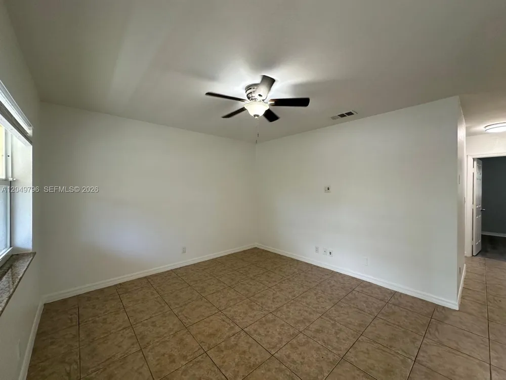 2640 NE 8th Ave #17 Wilton Manors, FL 33334