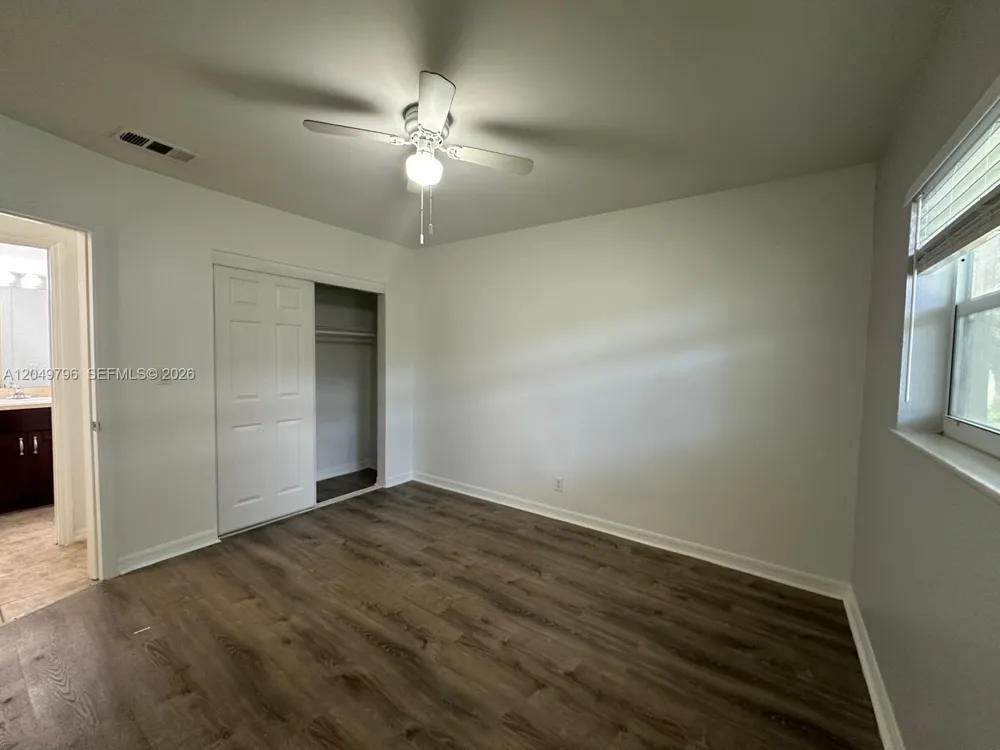 2640 NE 8th Ave #17 Wilton Manors, FL 33334