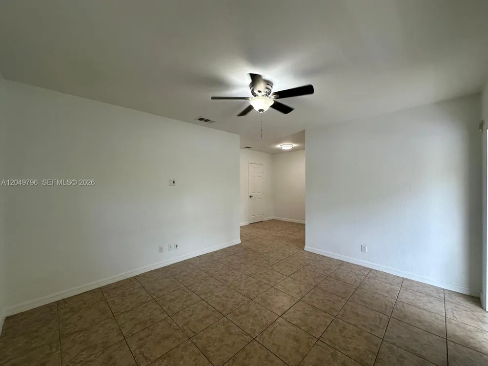 2640 NE 8th Ave #17 Wilton Manors, FL 33334