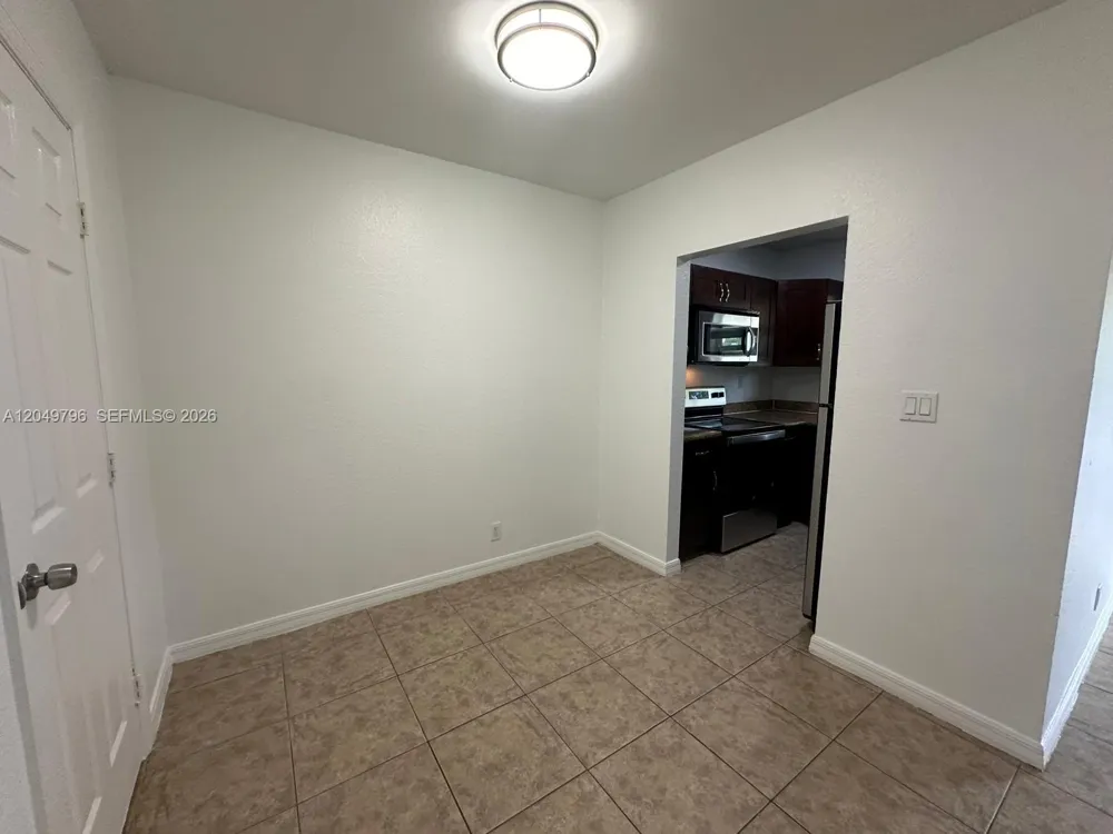 2640 NE 8th Ave #17 Wilton Manors, FL 33334