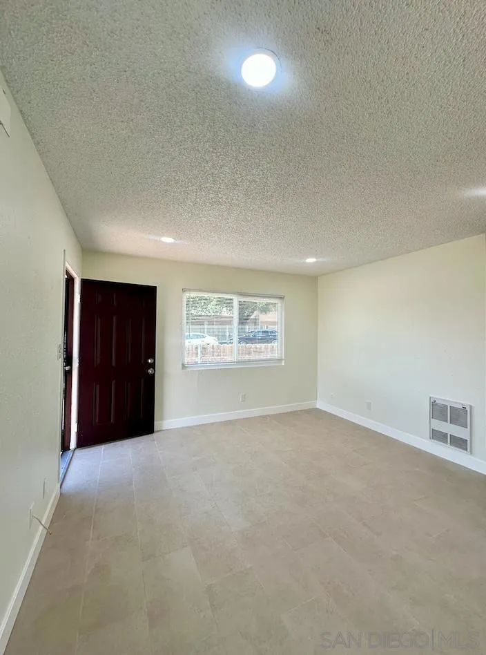 1254 Sumner #A El Cajon, CA 92021