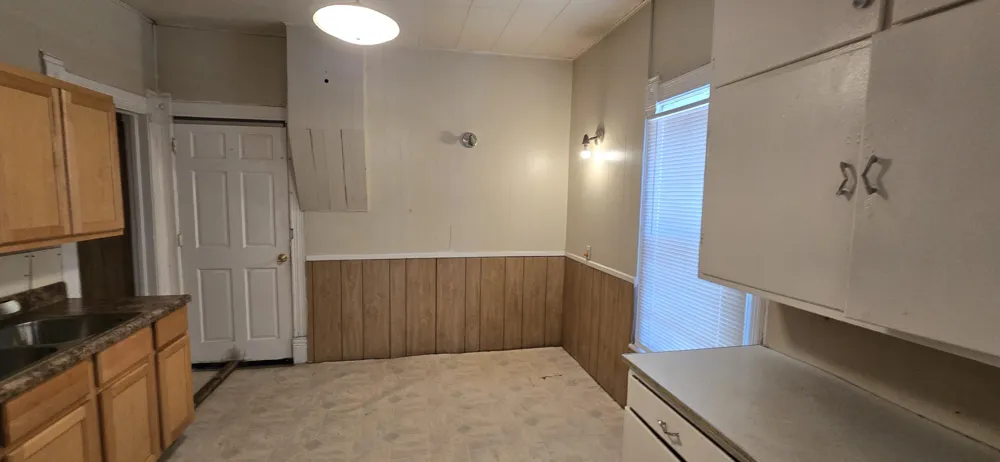 2744 8th Street Muskegon Heights, MI 49444