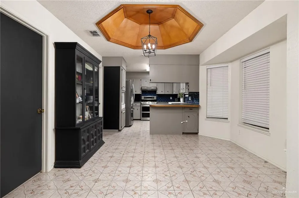 305 Las Brisas Drive Mission, TX 78574