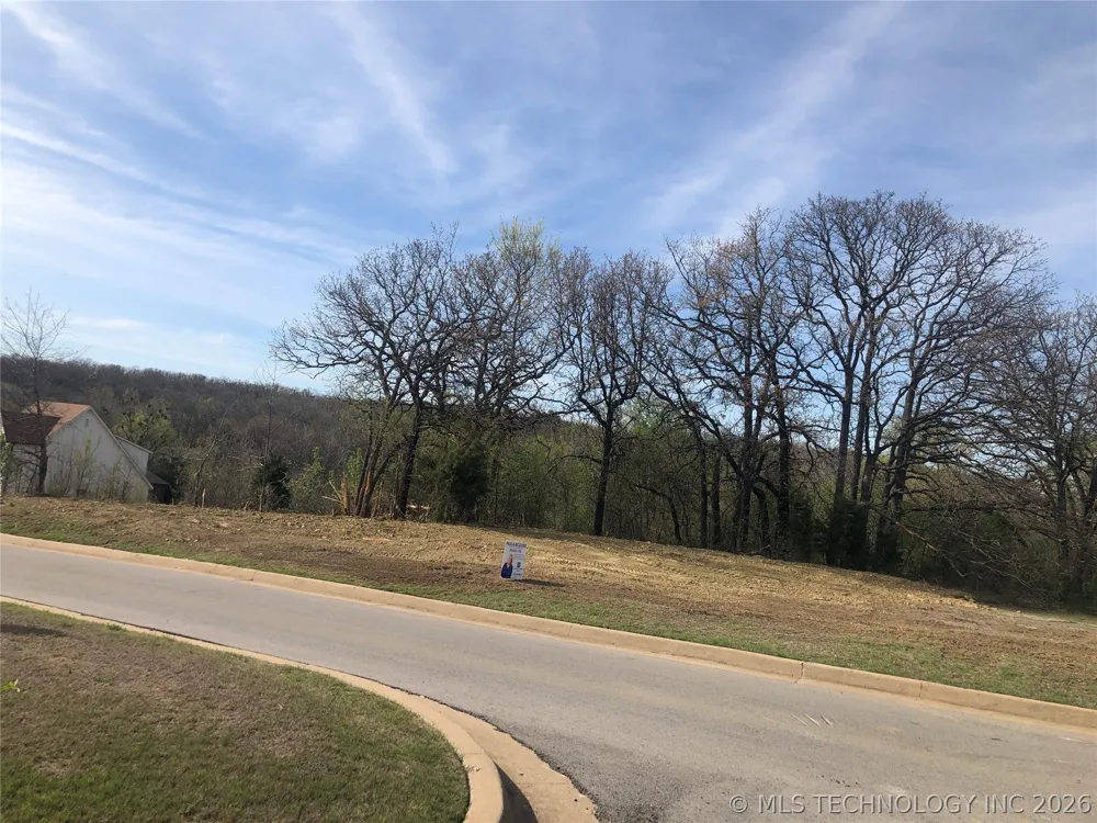 Castle Creek Drive Sapulpa, OK 74066