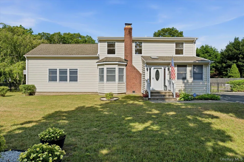 498 Miller Place Road Miller Place, NY 11764