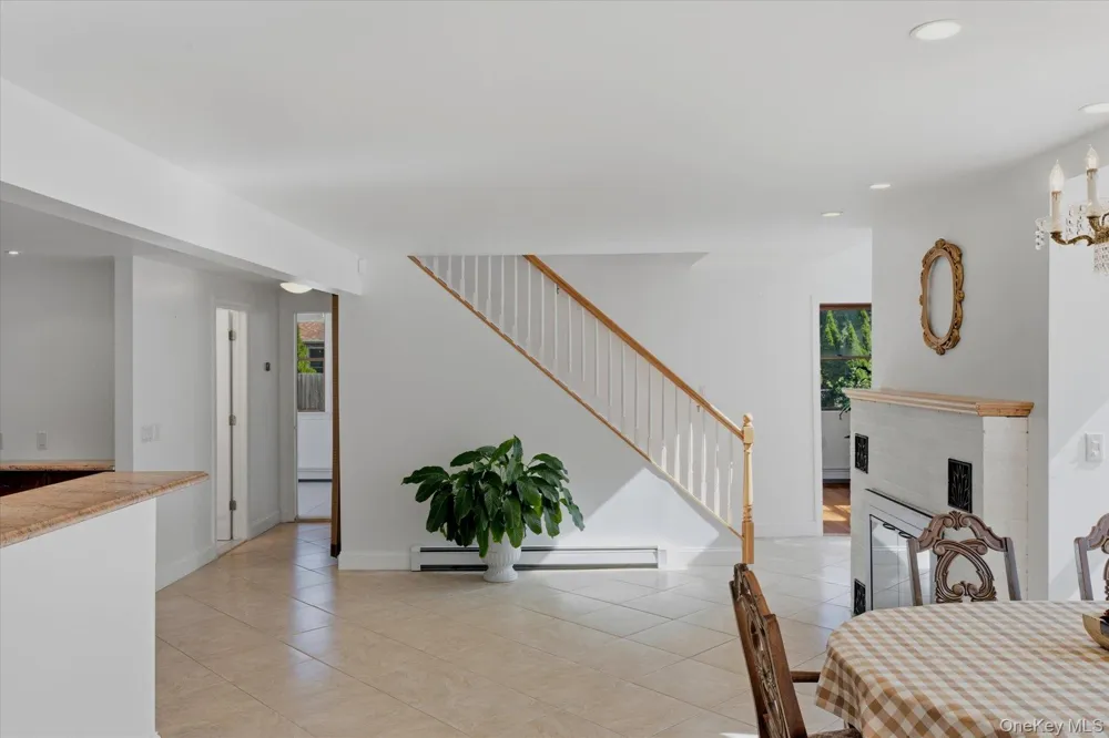 498 Miller Place Road Miller Place, NY 11764