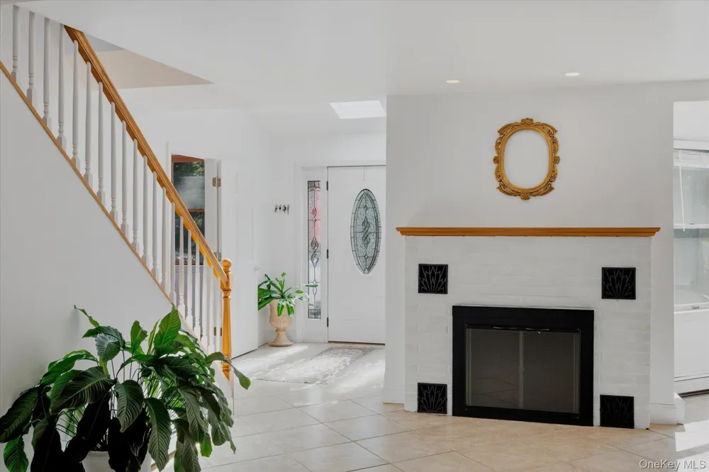 498 Miller Place Road Miller Place, NY 11764