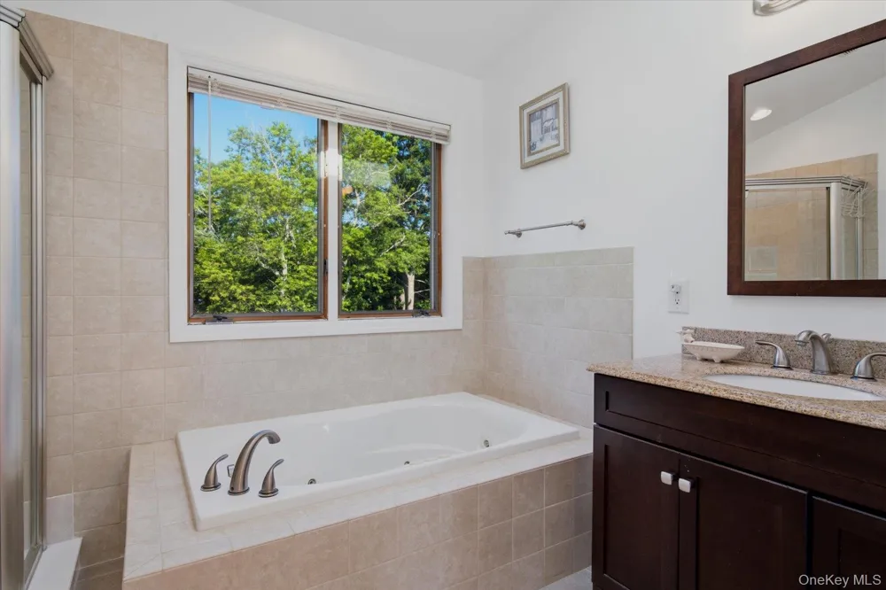498 Miller Place Road Miller Place, NY 11764