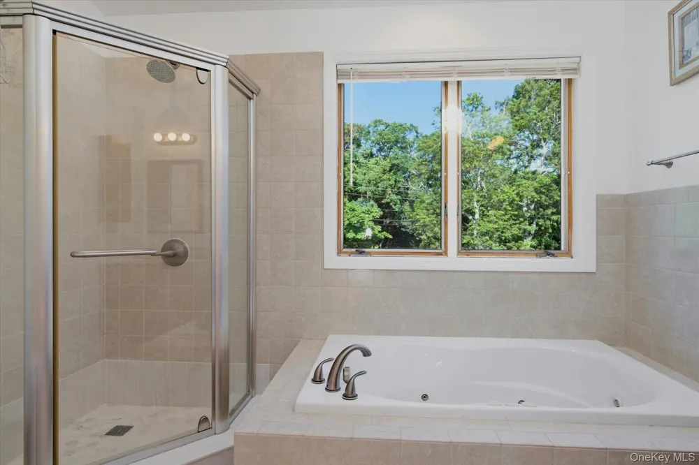 498 Miller Place Road Miller Place, NY 11764