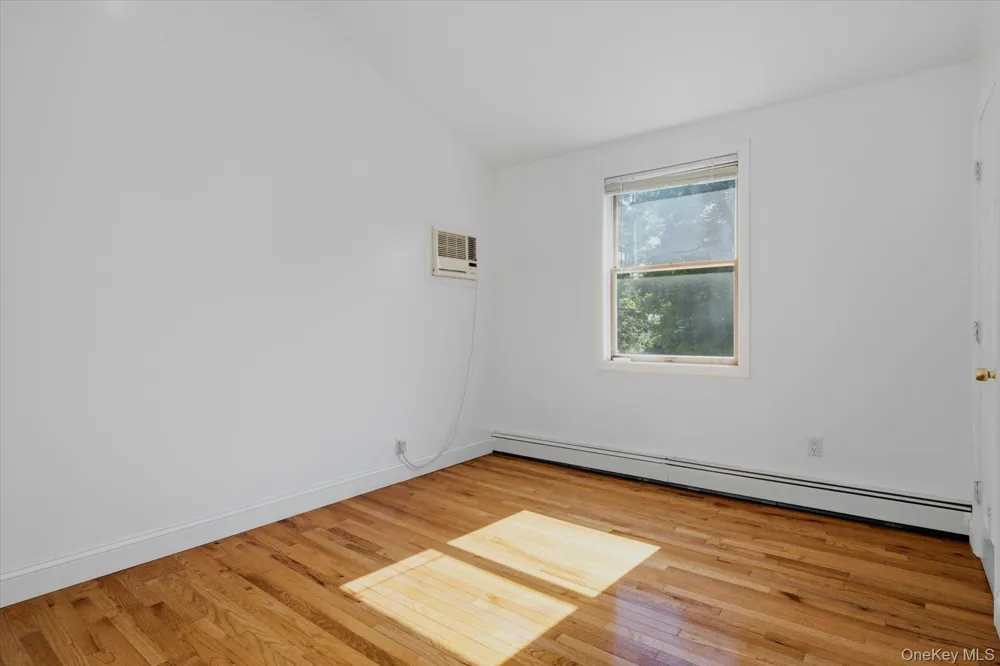 498 Miller Place Road Miller Place, NY 11764
