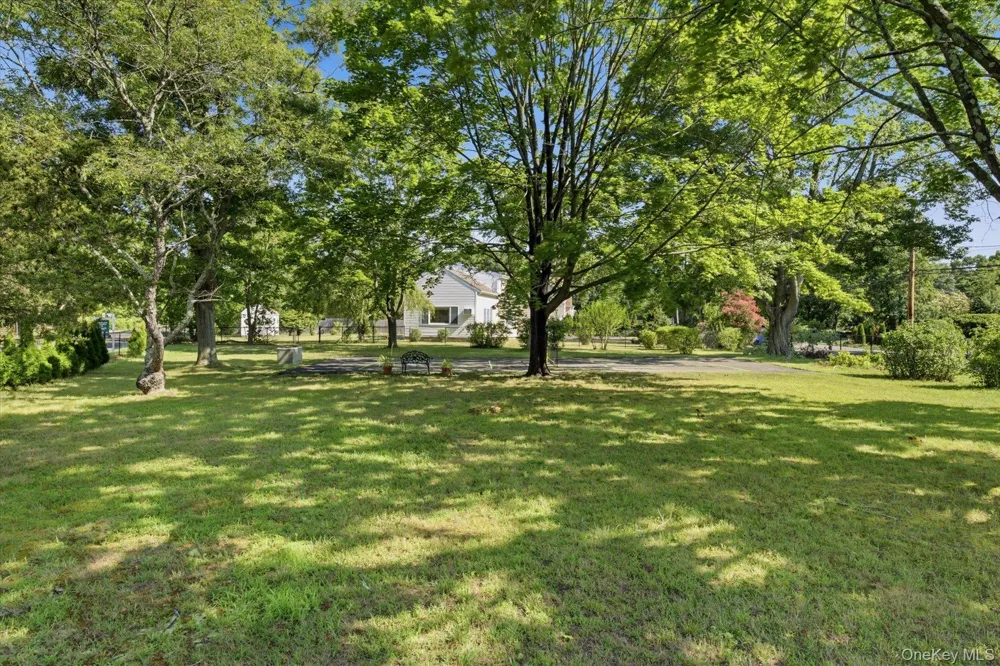 498 Miller Place Road Miller Place, NY 11764