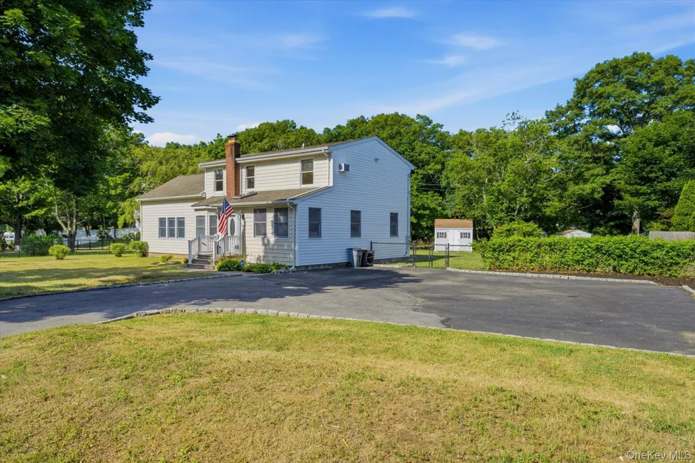 498 Miller Place Road Miller Place, NY 11764