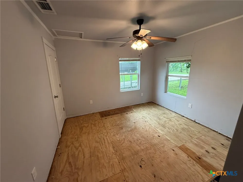 1302 E Avenue F Temple, TX 76501