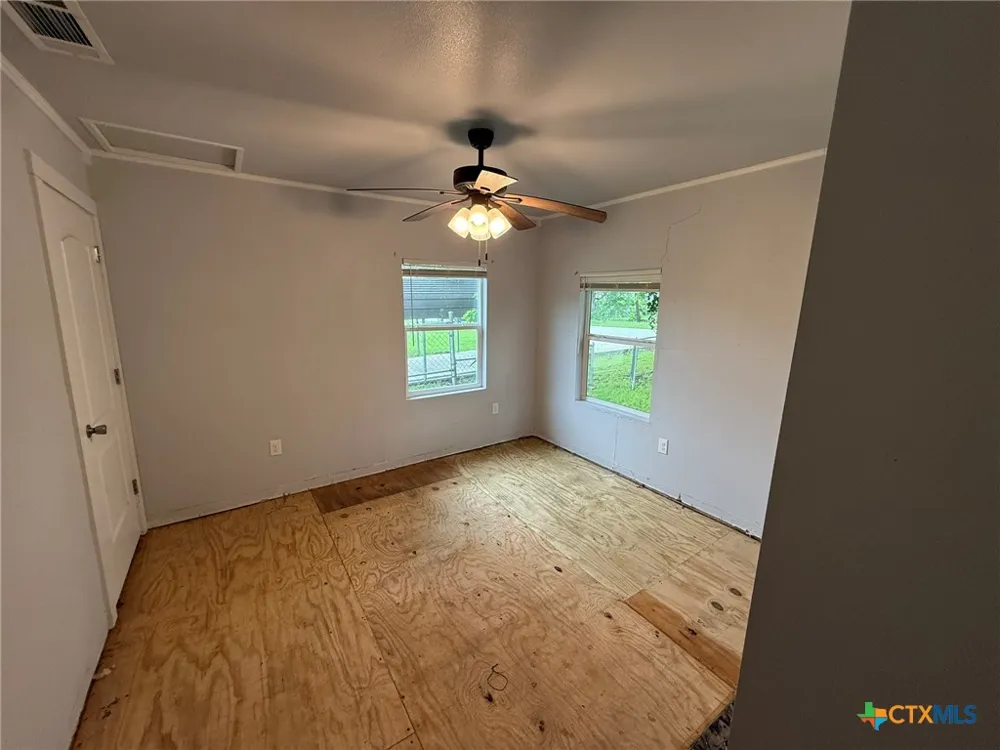 1302 E Avenue F Temple, TX 76501