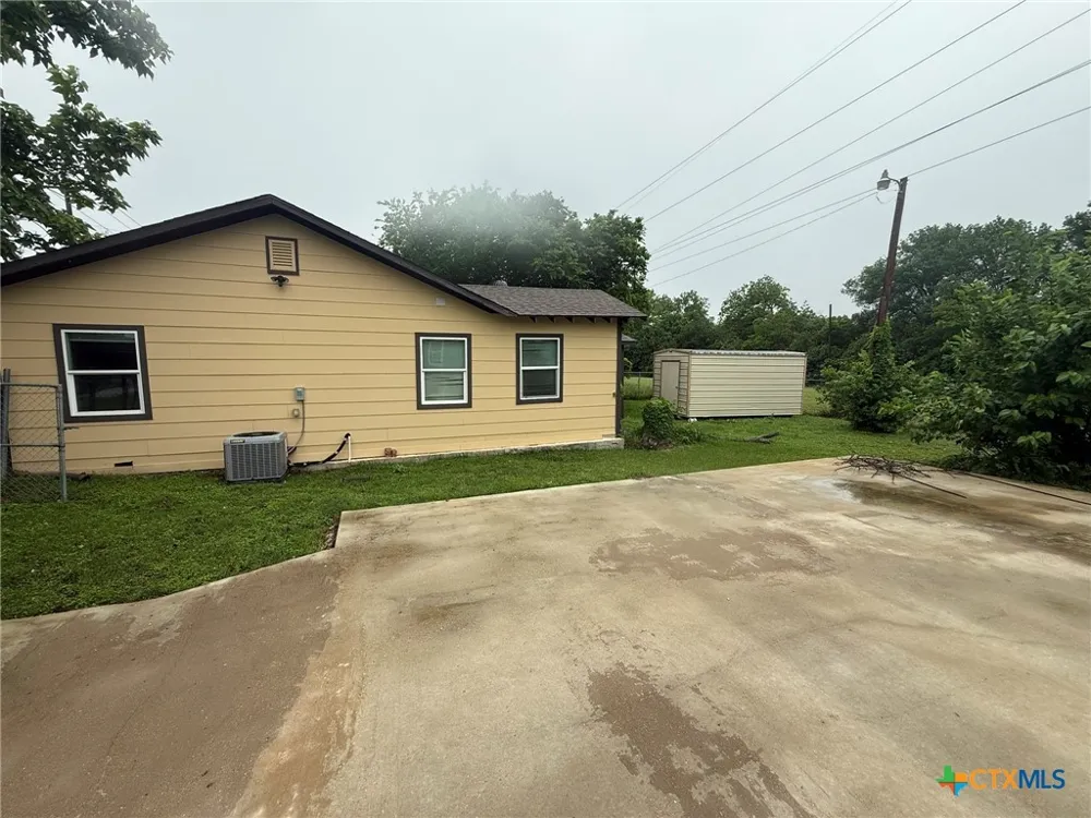 1302 E Avenue F Temple, TX 76501