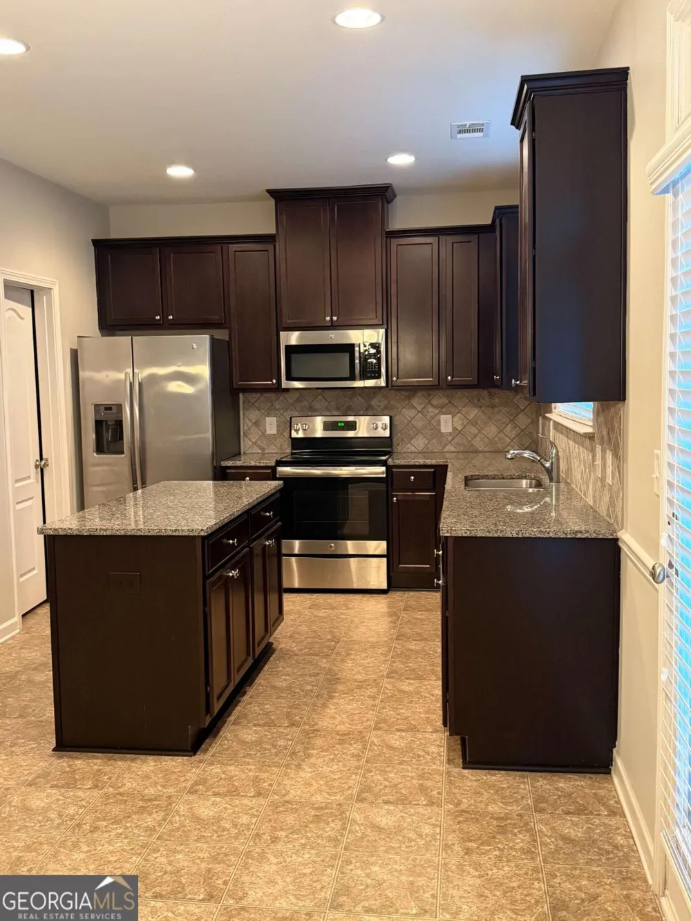 3144 Spicy Cedar LN Lithonia, GA 30038