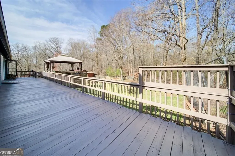 1268 Riverbend RD Demorest, GA 30535