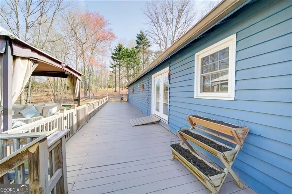 1268 Riverbend RD Demorest, GA 30535